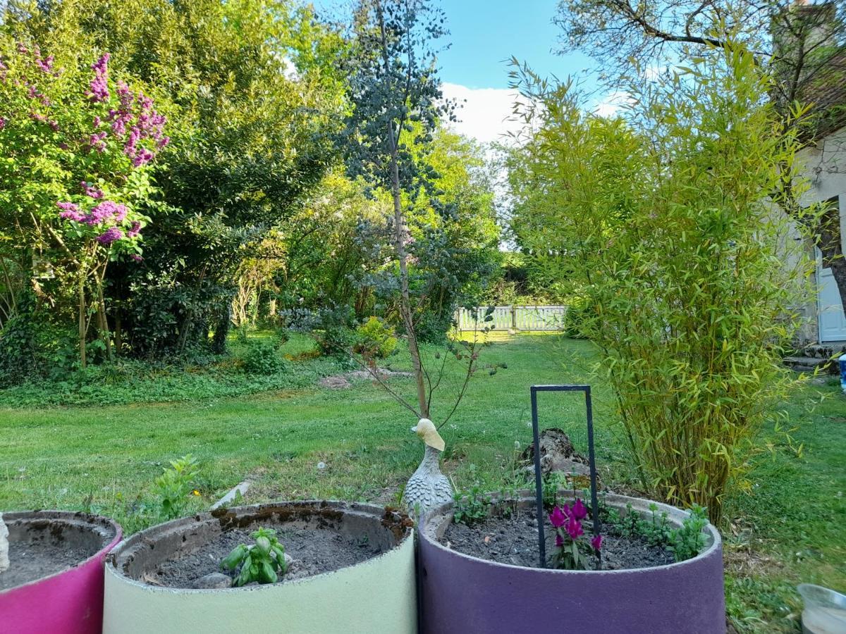 Domaine Pastel Bed & Breakfast Besson Екстериор снимка