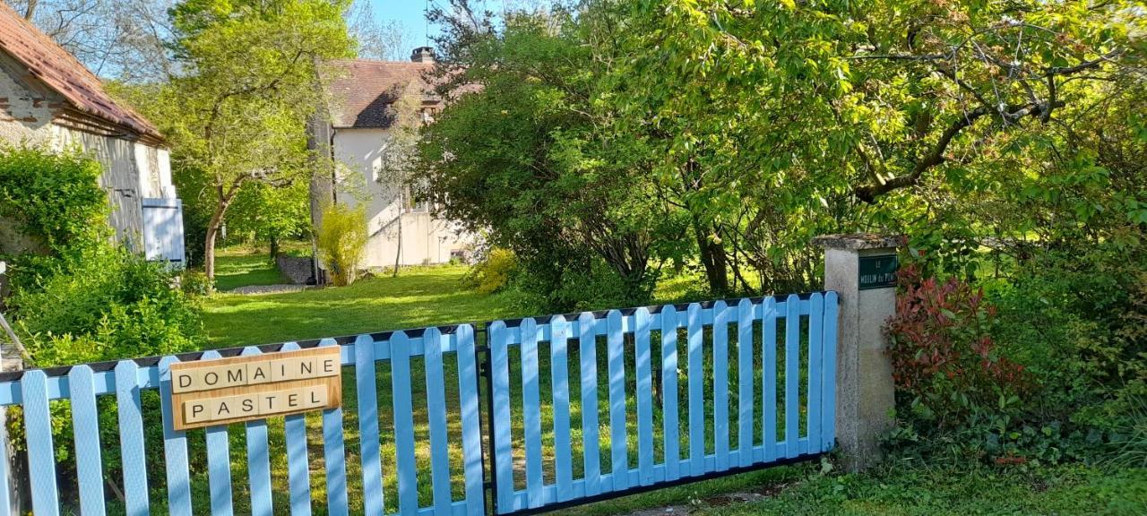 Domaine Pastel Bed & Breakfast Besson Екстериор снимка